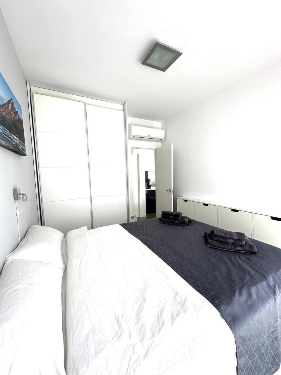 New Luxury Seaview Roof Apartment *
